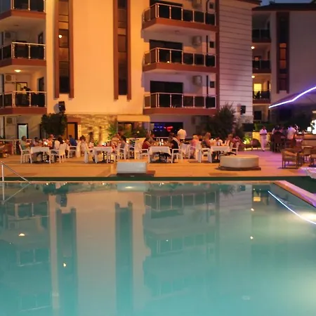 Whispering Sands 公寓式酒店 库萨达斯