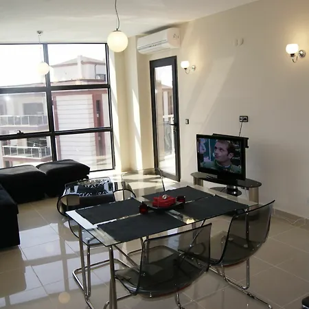 Whispering Sands Кушадасы