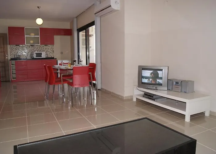 Whispering Sands Aparthotel