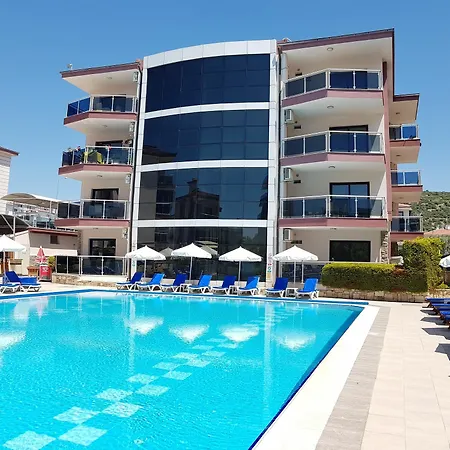 Whispering Sands Apartahotel